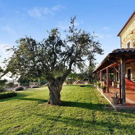 Sleeps 23 Pool Air Con Wifi